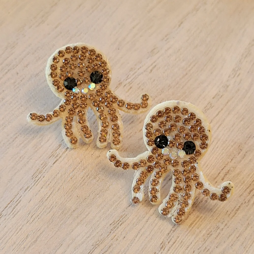 💥LAST PAIR💥Happy Octopi Rhinestone Sparkle Post Earrings - Picture 3 of 4